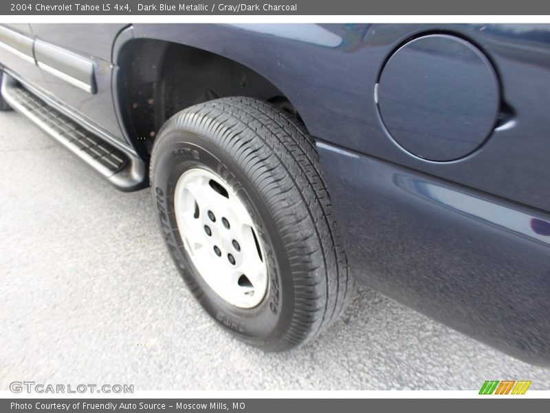 Dark Blue Metallic / Gray/Dark Charcoal 2004 Chevrolet Tahoe LS 4x4