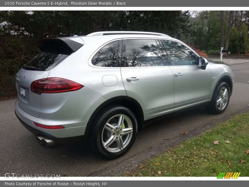 Rhodium Silver Metallic / Black 2016 Porsche Cayenne S E-Hybrid