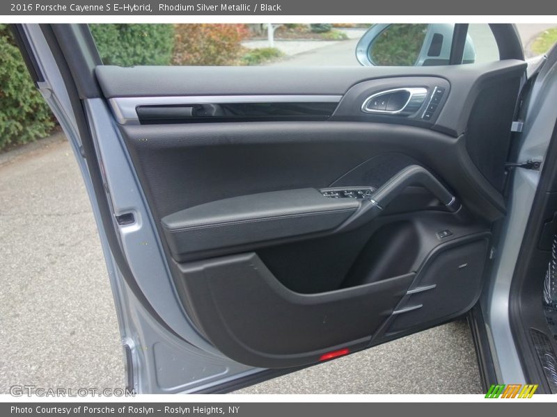 Door Panel of 2016 Cayenne S E-Hybrid