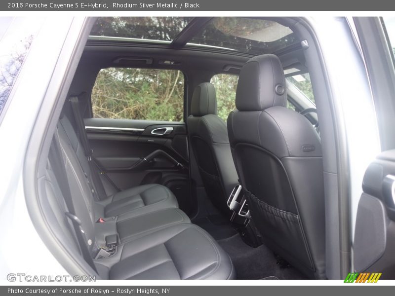 Rhodium Silver Metallic / Black 2016 Porsche Cayenne S E-Hybrid
