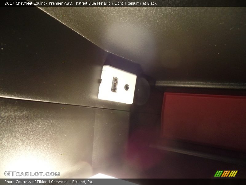 Patriot Blue Metallic / Light Titanium/Jet Black 2017 Chevrolet Equinox Premier AWD