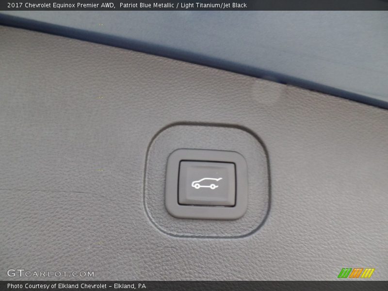 Patriot Blue Metallic / Light Titanium/Jet Black 2017 Chevrolet Equinox Premier AWD