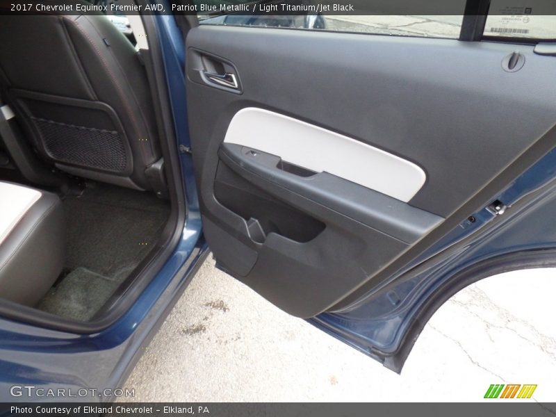 Patriot Blue Metallic / Light Titanium/Jet Black 2017 Chevrolet Equinox Premier AWD
