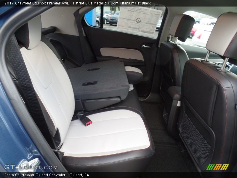 Patriot Blue Metallic / Light Titanium/Jet Black 2017 Chevrolet Equinox Premier AWD