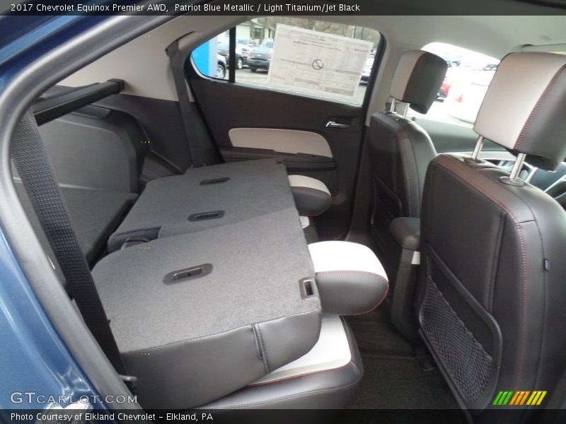 Patriot Blue Metallic / Light Titanium/Jet Black 2017 Chevrolet Equinox Premier AWD