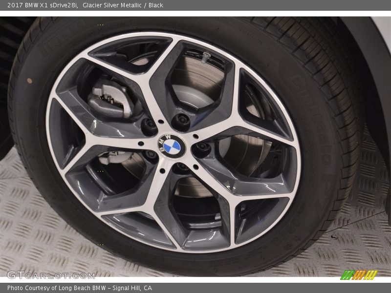 Glacier Silver Metallic / Black 2017 BMW X1 sDrive28i
