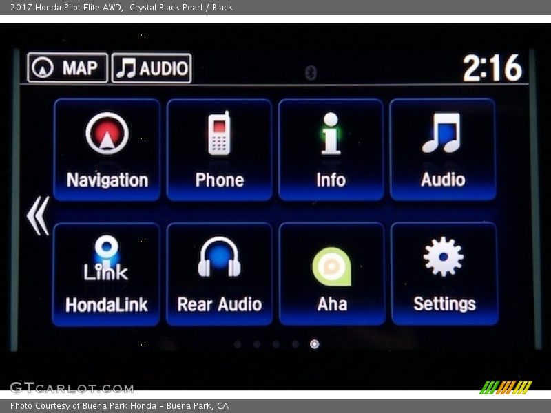 Controls of 2017 Pilot Elite AWD