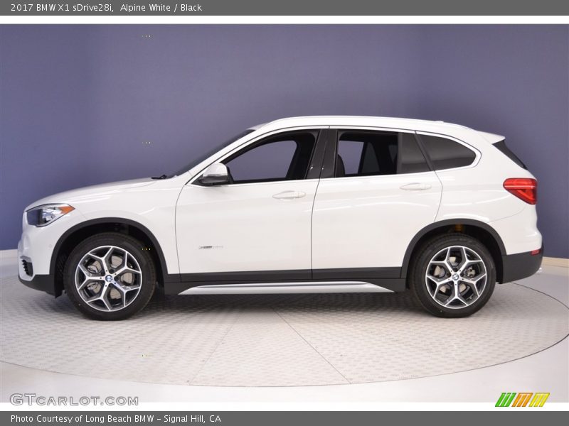 Alpine White / Black 2017 BMW X1 sDrive28i