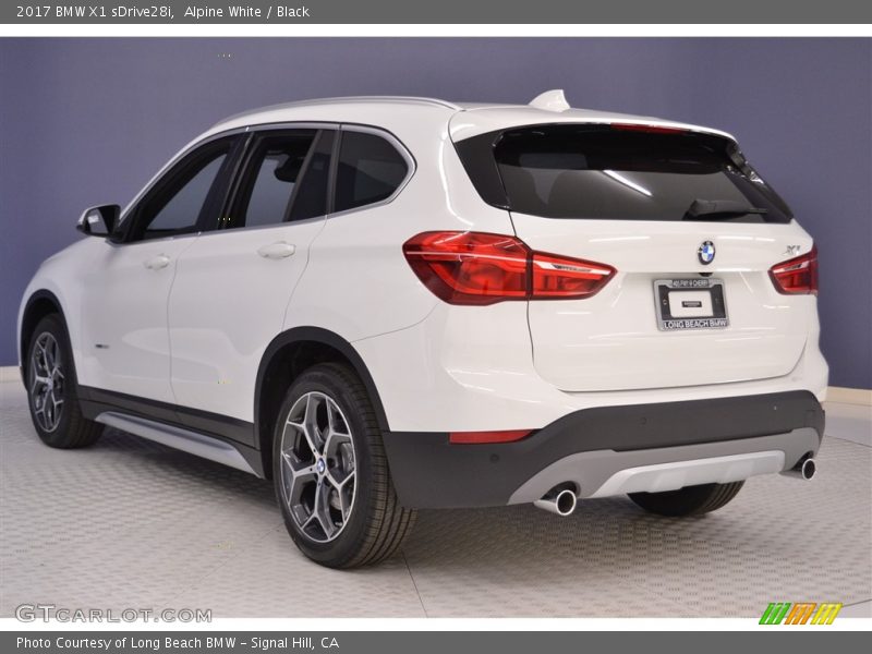 Alpine White / Black 2017 BMW X1 sDrive28i