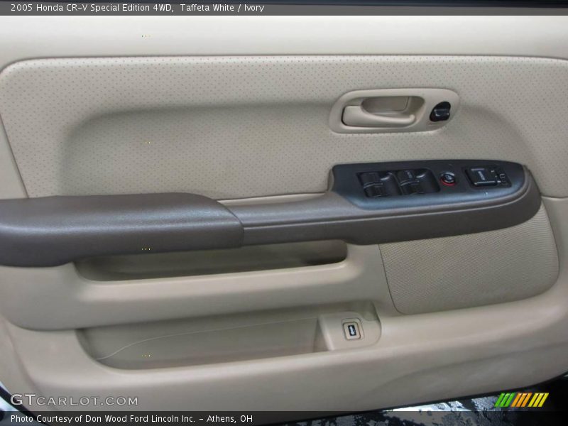 Taffeta White / Ivory 2005 Honda CR-V Special Edition 4WD