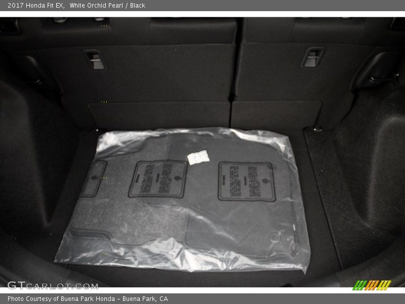  2017 Fit EX Trunk