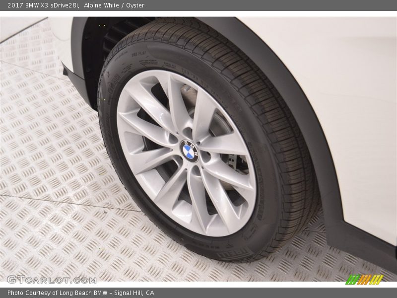 Alpine White / Oyster 2017 BMW X3 sDrive28i