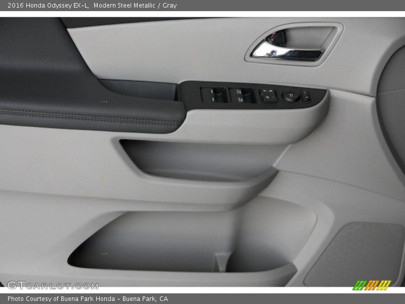 Modern Steel Metallic / Gray 2016 Honda Odyssey EX-L