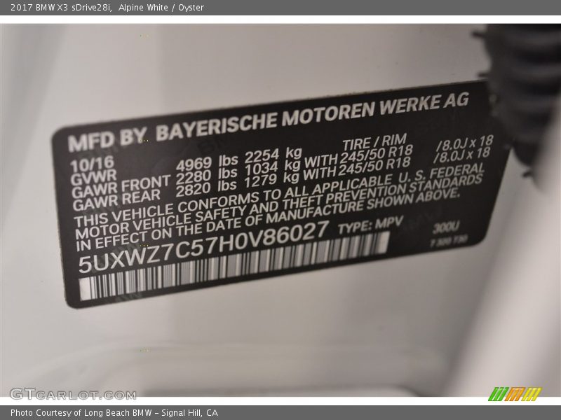 Alpine White / Oyster 2017 BMW X3 sDrive28i