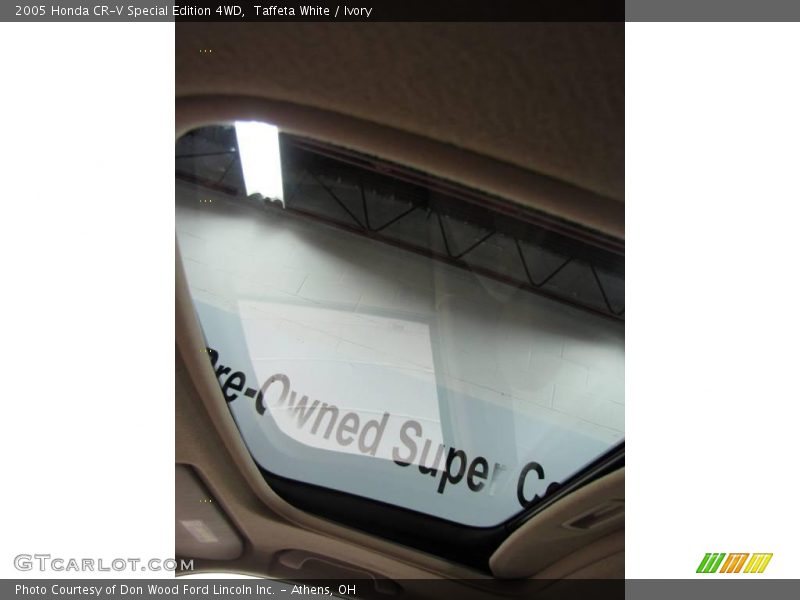 Taffeta White / Ivory 2005 Honda CR-V Special Edition 4WD