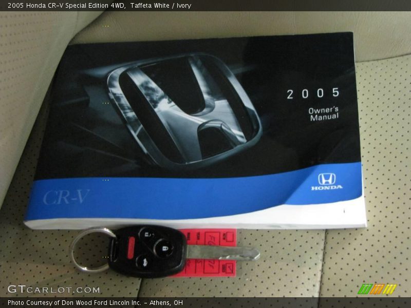 Taffeta White / Ivory 2005 Honda CR-V Special Edition 4WD