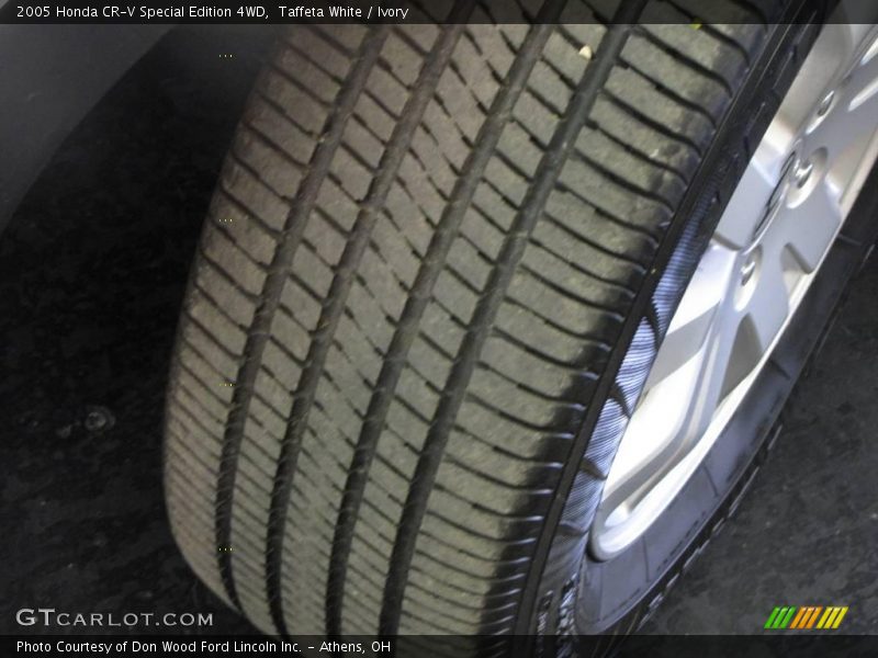 Taffeta White / Ivory 2005 Honda CR-V Special Edition 4WD