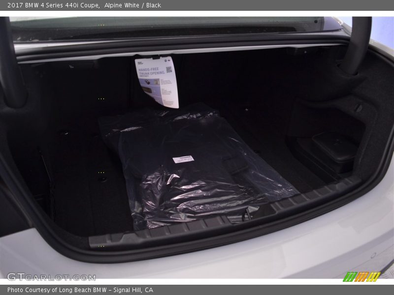 Alpine White / Black 2017 BMW 4 Series 440i Coupe