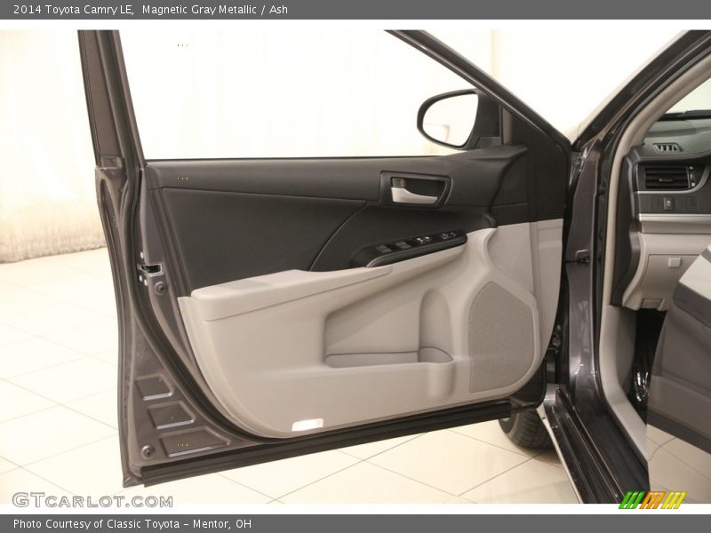 Magnetic Gray Metallic / Ash 2014 Toyota Camry LE