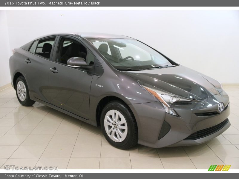 Magnetic Gray Metallic / Black 2016 Toyota Prius Two