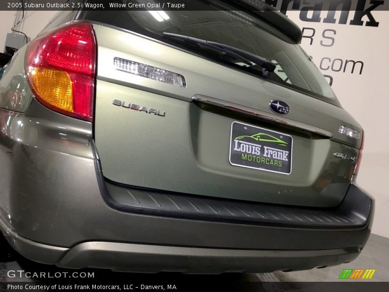 Willow Green Opal / Taupe 2005 Subaru Outback 2.5i Wagon