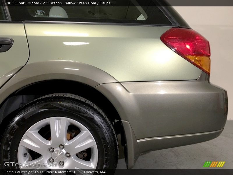 Willow Green Opal / Taupe 2005 Subaru Outback 2.5i Wagon
