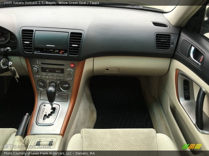 Willow Green Opal / Taupe 2005 Subaru Outback 2.5i Wagon