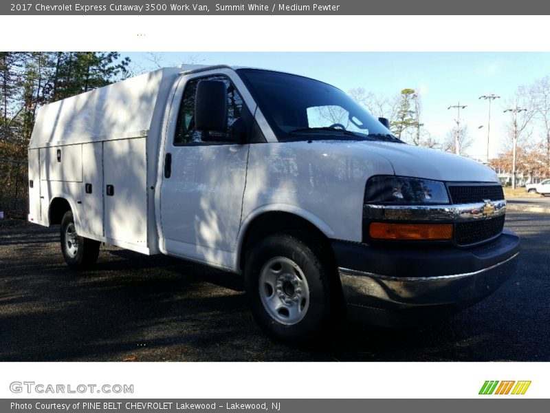 Summit White / Medium Pewter 2017 Chevrolet Express Cutaway 3500 Work Van