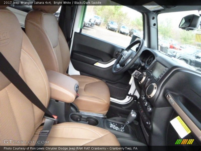 Bright White / Black/Dark Saddle 2017 Jeep Wrangler Sahara 4x4