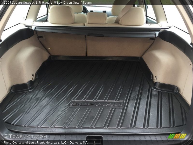 Willow Green Opal / Taupe 2005 Subaru Outback 2.5i Wagon