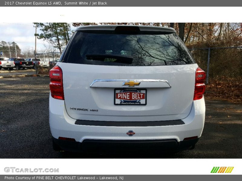 Summit White / Jet Black 2017 Chevrolet Equinox LS AWD