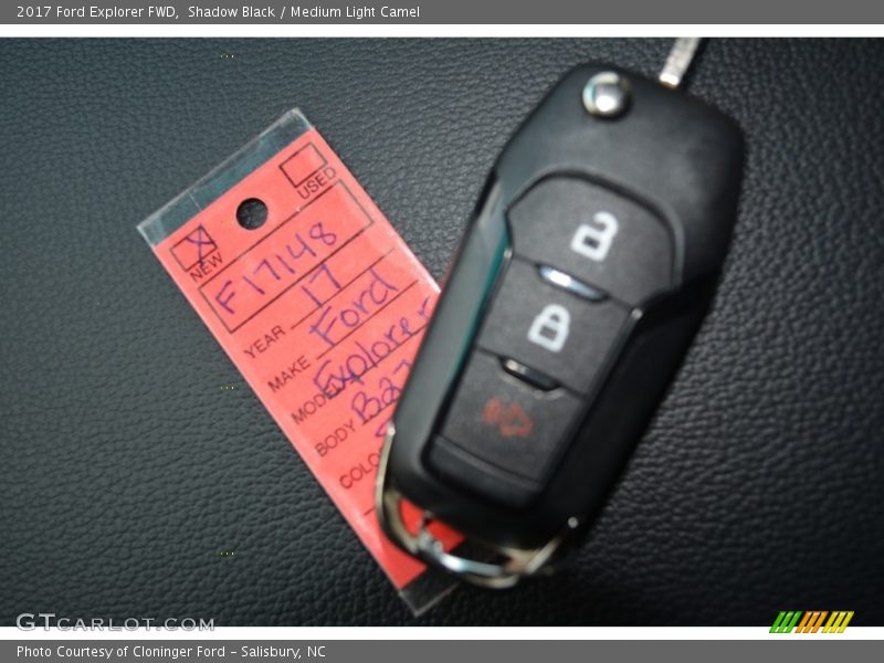 Shadow Black / Medium Light Camel 2017 Ford Explorer FWD
