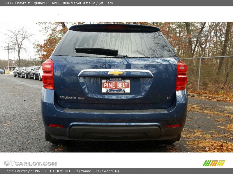 Blue Velvet Metallic / Jet Black 2017 Chevrolet Equinox LT AWD