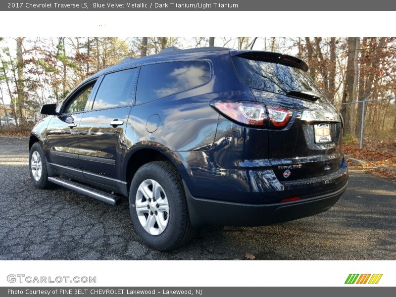 Blue Velvet Metallic / Dark Titanium/Light Titanium 2017 Chevrolet Traverse LS