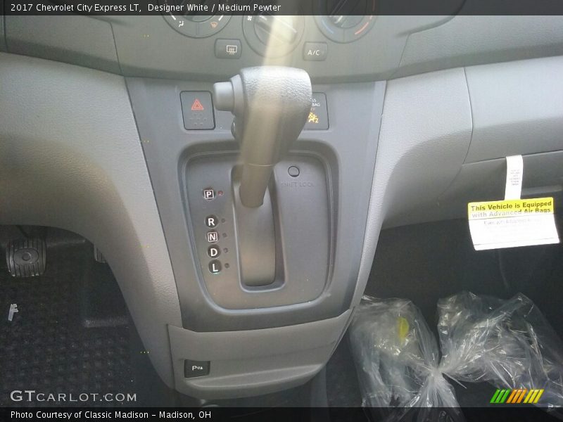 Designer White / Medium Pewter 2017 Chevrolet City Express LT