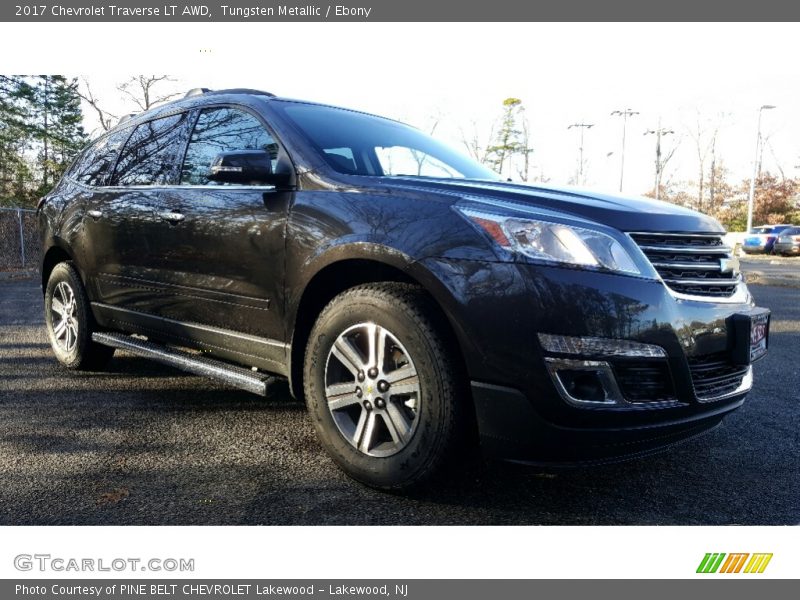 Tungsten Metallic / Ebony 2017 Chevrolet Traverse LT AWD