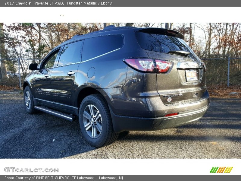Tungsten Metallic / Ebony 2017 Chevrolet Traverse LT AWD
