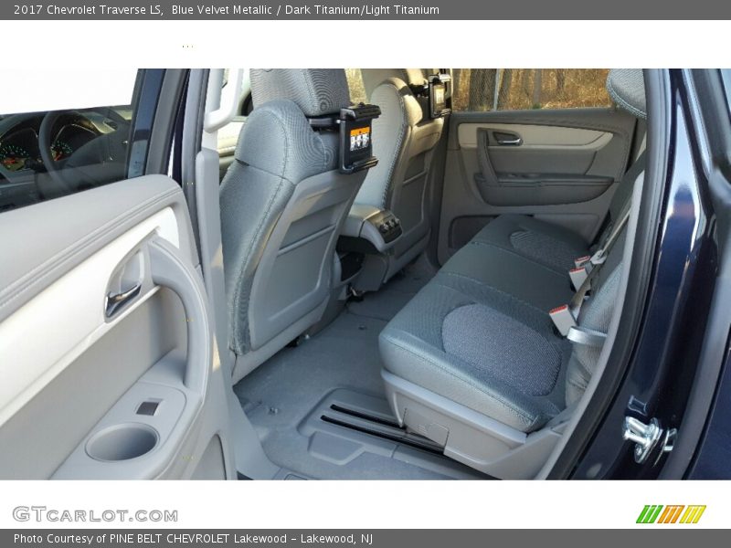 Blue Velvet Metallic / Dark Titanium/Light Titanium 2017 Chevrolet Traverse LS