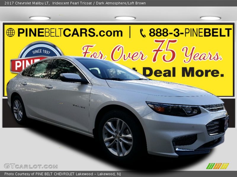 Iridescent Pearl Tricoat / Dark Atmosphere/Loft Brown 2017 Chevrolet Malibu LT
