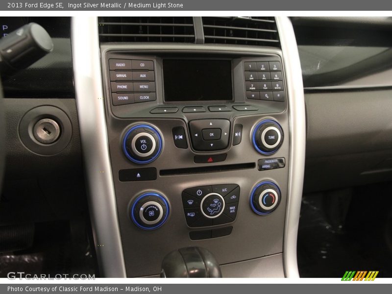 Ingot Silver Metallic / Medium Light Stone 2013 Ford Edge SE