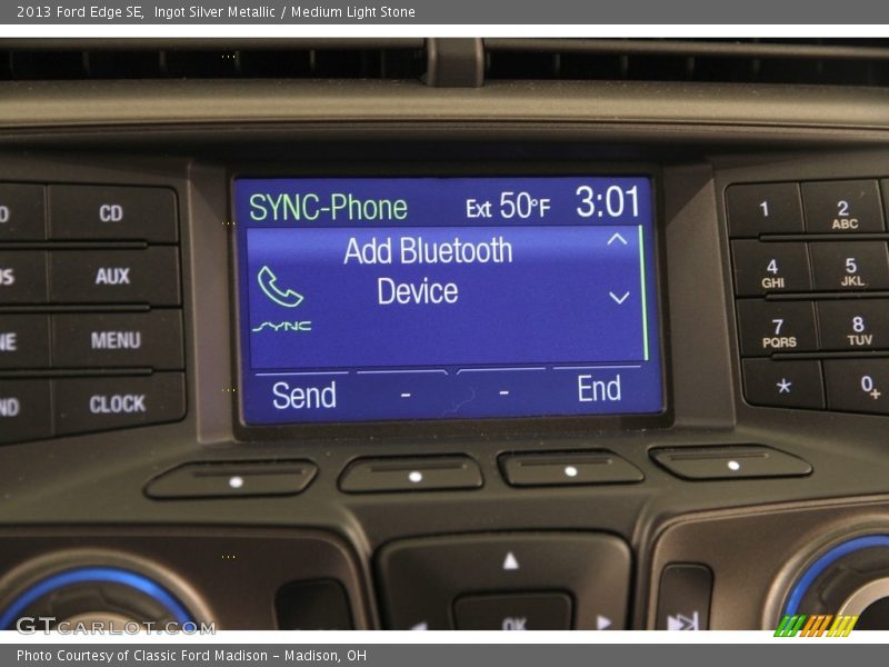 Ingot Silver Metallic / Medium Light Stone 2013 Ford Edge SE