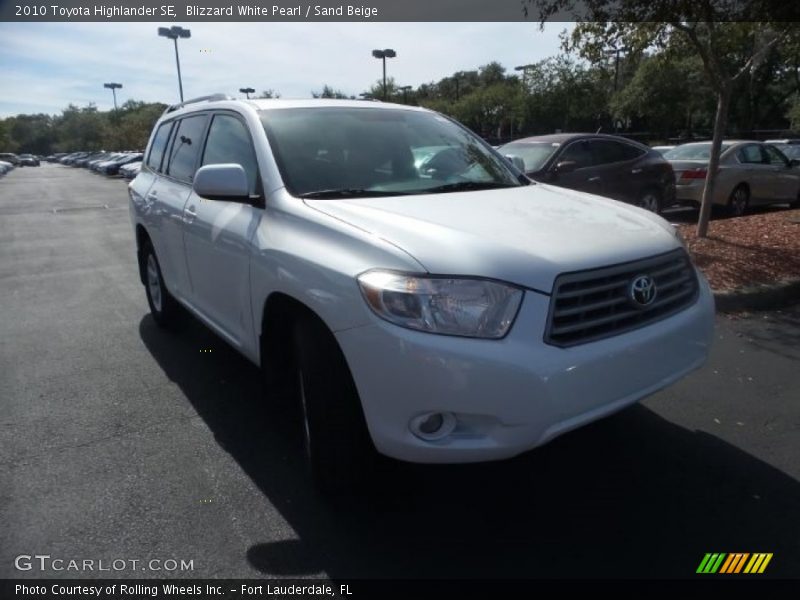 Blizzard White Pearl / Sand Beige 2010 Toyota Highlander SE