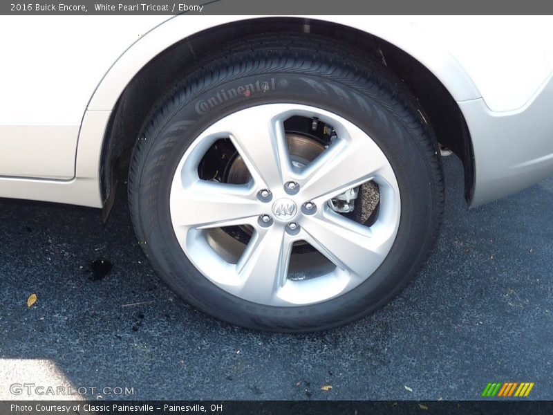 White Pearl Tricoat / Ebony 2016 Buick Encore