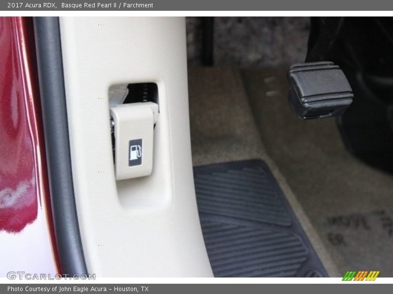 Basque Red Pearl II / Parchment 2017 Acura RDX