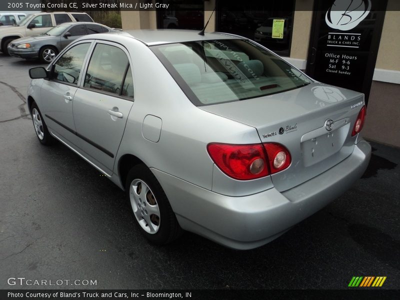 Silver Streak Mica / Light Gray 2005 Toyota Corolla CE