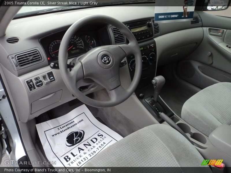Silver Streak Mica / Light Gray 2005 Toyota Corolla CE