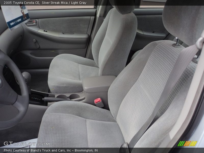 Silver Streak Mica / Light Gray 2005 Toyota Corolla CE