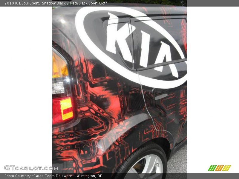 Shadow Black / Red/Black Sport Cloth 2010 Kia Soul Sport