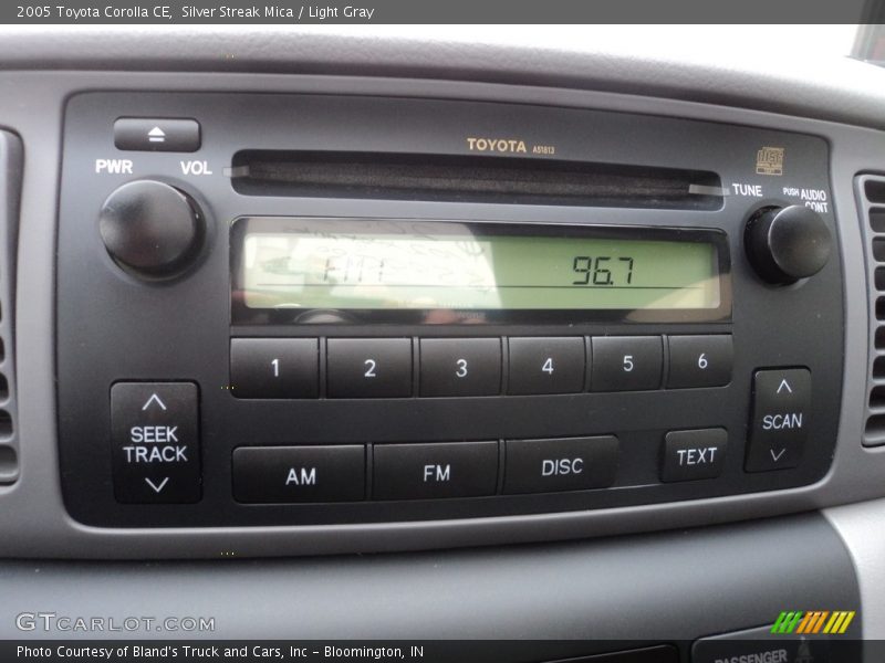 Silver Streak Mica / Light Gray 2005 Toyota Corolla CE