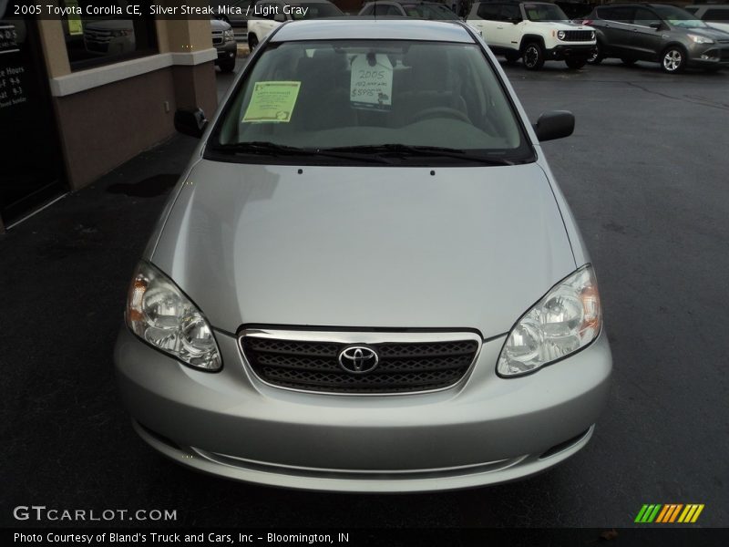 Silver Streak Mica / Light Gray 2005 Toyota Corolla CE